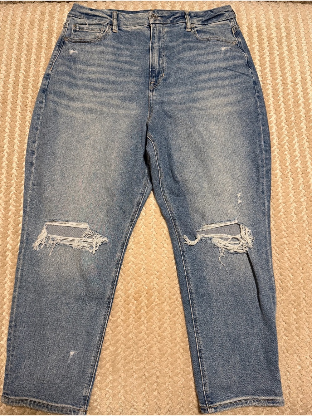 American Eagle Outfitters Distressed Light Blue Jeans